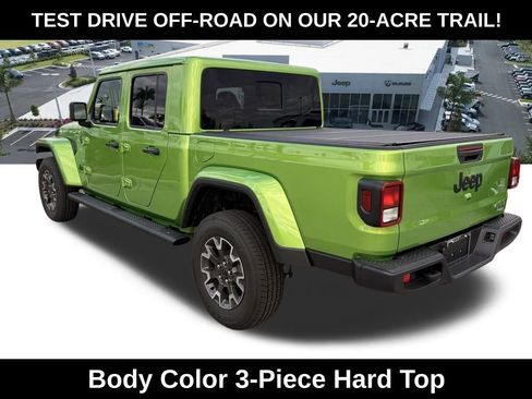 New 2026 Jeep Gladiator Sahara image 6