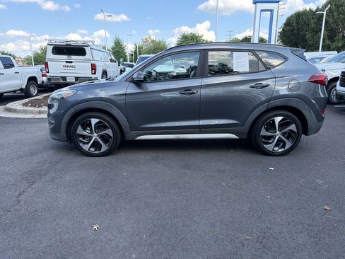 Used 2018 Hyundai Tucson Value w/ Cargo Package FWD image 7