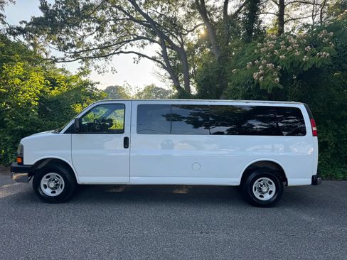 Used 2011 Chevrolet Express 3500 LT w/ LT Preferred Equipment Group RWD image 12