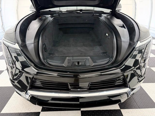 Used 2025 Cadillac Escalade IQ Luxury 2 w/ LPO, Premium Carpet Package AWD/4WD image 10