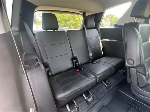 Used 2021 Chevrolet Traverse RS w/ LPO, Floor Liner Package FWD image 24