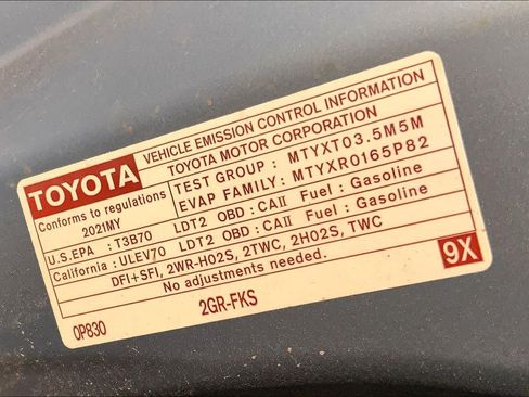 Used 2021 Toyota Highlander Limited FWD image 32