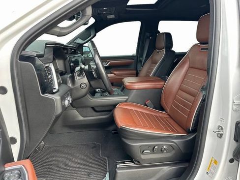 Used 2024 GMC Sierra 1500 Denali Ultimate AWD/4WD image 11
