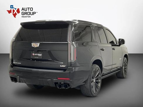 Used 2025 Cadillac Escalade V AWD/4WD image 5