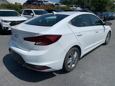 Used 2020 Hyundai Elantra SEL w/ Cargo Package (C1) FWD image 5