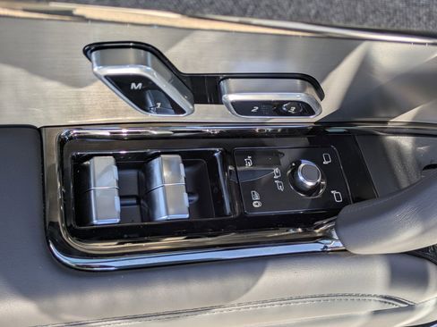 New 2025 Land Rover Range Rover Sport Dynamic SE image 21