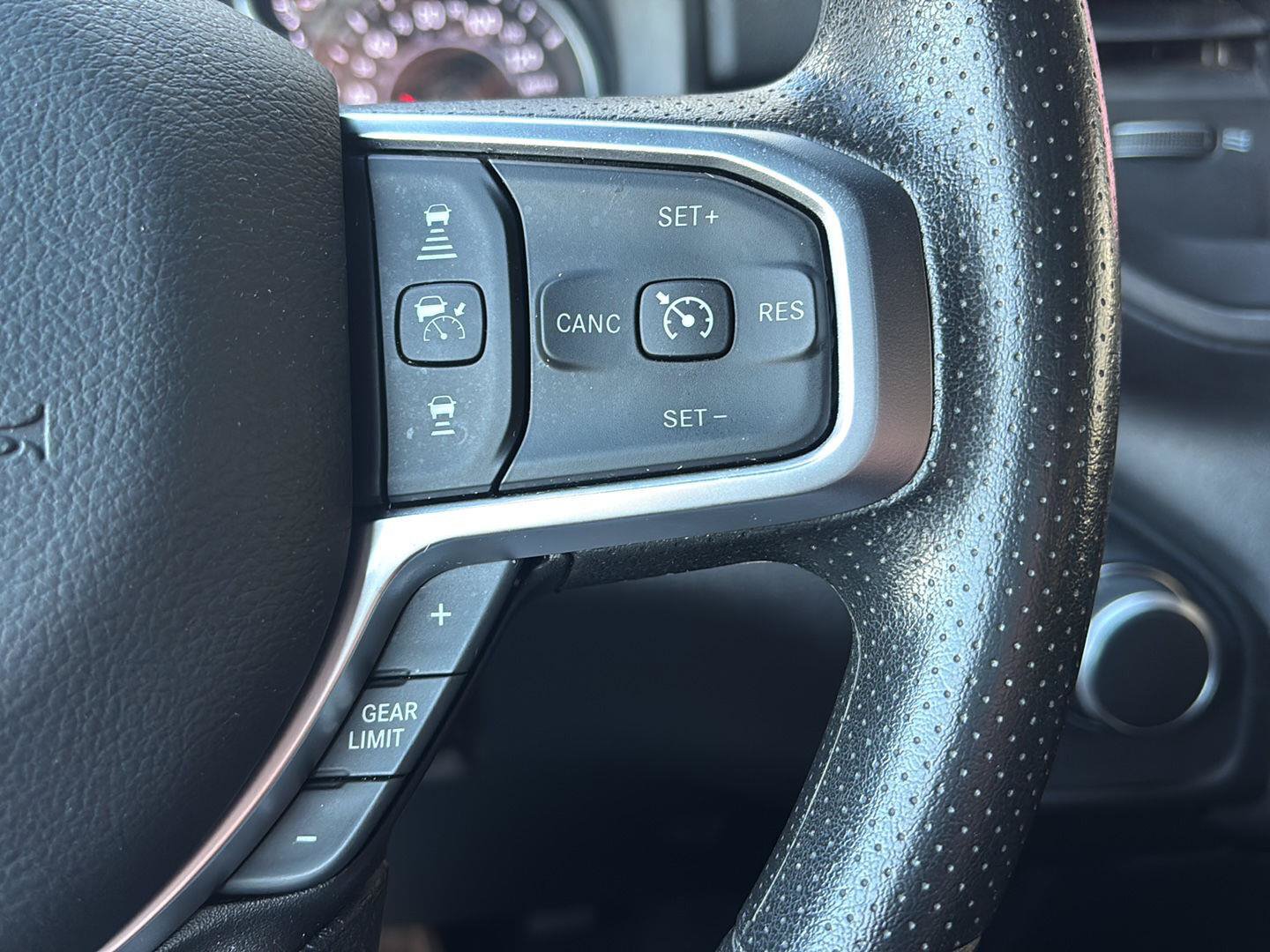 Certified 2025 RAM 1500 Tradesman AWD/4WD image 18