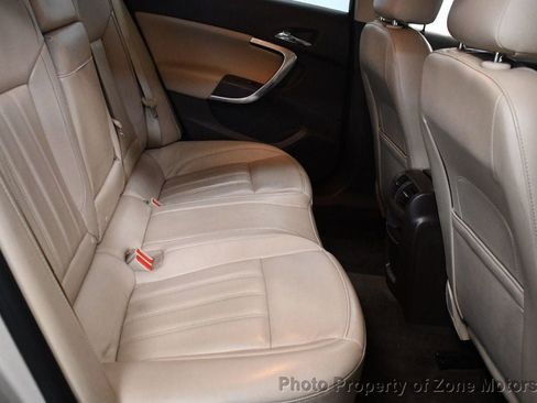 Used 2012 Buick Regal Leather image 18