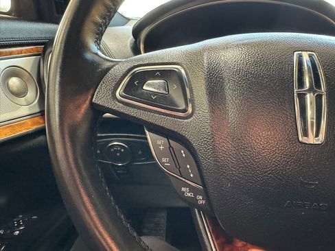 Used 2017 Lincoln MKX Reserve w/ Luxury Package image 33