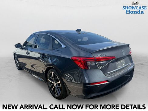 Used 2024 Honda Civic Touring image 4