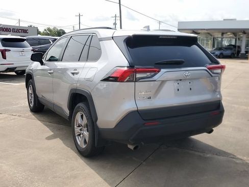 Used 2023 Toyota RAV4 XLE FWD image 4