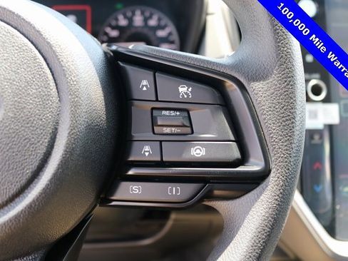 Used 2025 Subaru Crosstrek 2.0i Premium image 19