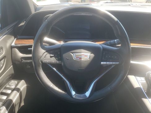 Used 2022 Cadillac Escalade Premium Luxury image 11