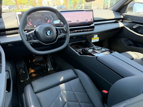New 2026 BMW 530i w/ Convenience Package image 24