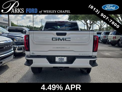 Used 2025 GMC Sierra 2500 Denali Ultimate AWD/4WD image 5