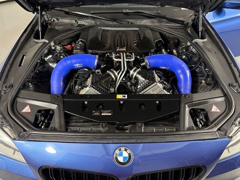 Used 2014 BMW M5 RWD image 47