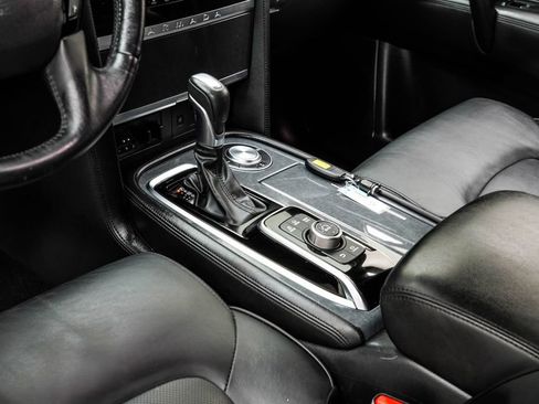 Used 2023 Nissan Armada SL w/ Midnight Edition Package RWD image 22