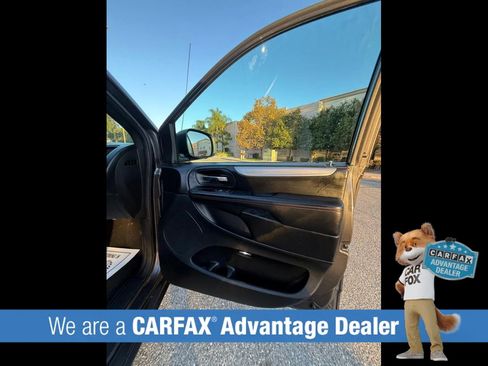 Used 2018 Dodge Grand Caravan GT FWD image 47