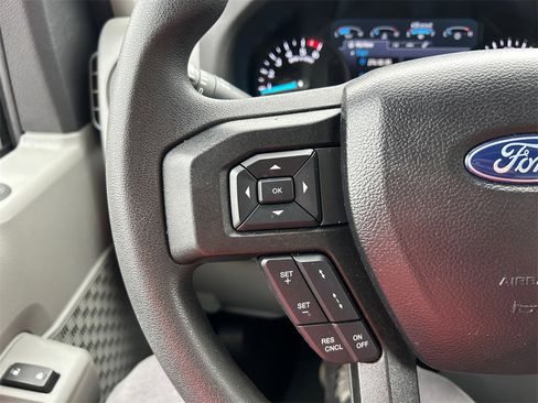 Used 2024 Ford E-450 and Econoline 450 Super Duty w/ Driver's Safety Package image 17