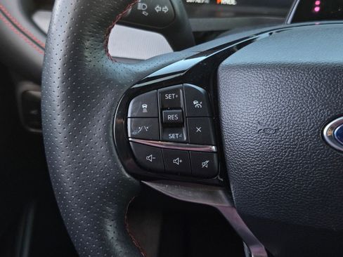 Used 2025 Ford Explorer ST-Line AWD/4WD image 12