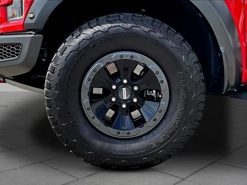Used 2018 Ford F150 Raptor w/ Equipment Group 802A Luxury image 11