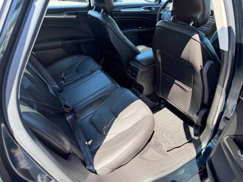 Used 2014 Ford Fusion Titanium FWD image 21