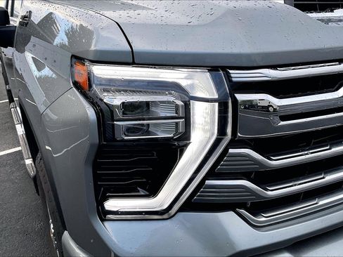 Certified 2025 Chevrolet Silverado 3500 High Country w/ High Country Premium Package image 28