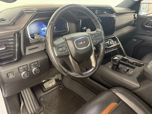 Used 2022 GMC Sierra 1500 AT4 w/ AT4 Preferred Package AWD/4WD image 17