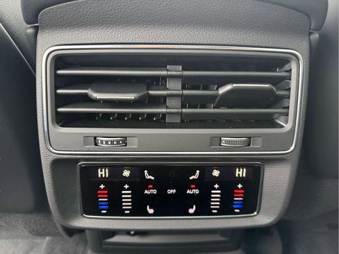 New 2026 Audi Q8 Premium Plus image 20