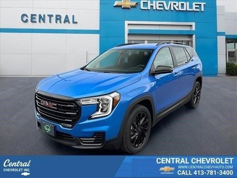 Certified 2024 GMC Terrain SLE w/ Driver Convenience Package AWD/4WD image 1