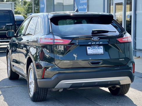 Used 2024 Ford Edge SEL w/ Convenience Package AWD/4WD image 3