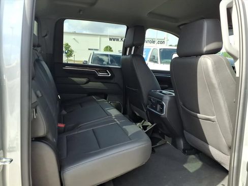 Used 2025 Chevrolet Silverado 2500 LTZ w/ LTZ Texas Edition AWD/4WD image 15