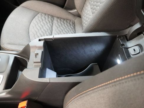 Used 2020 Chevrolet Equinox LT w/ Driver Convenience Package FWD image 25