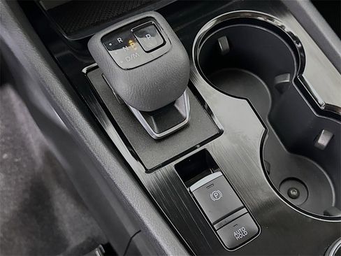 Used 2024 Nissan Rogue SV image 20