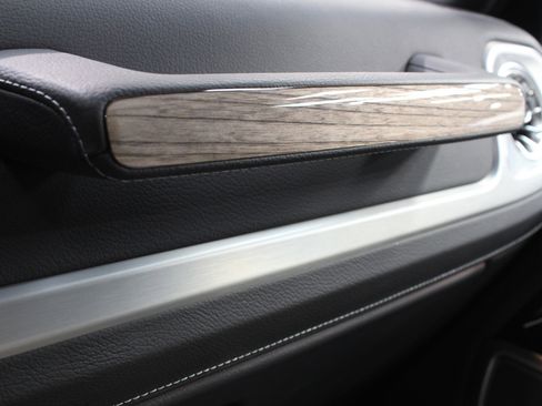 Used 2022 Mercedes-Benz G 550 G 550 AMG Line w/ Exclusive Interior Package image 76