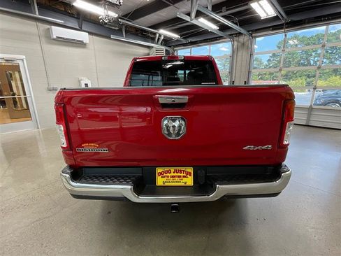Used 2019 RAM 1500 Big Horn AWD/4WD image 4