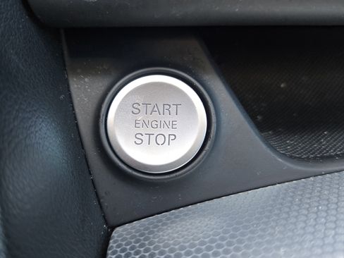 Used 2018 Audi Q3 2.0T Premium w/ Convenience Package image 25