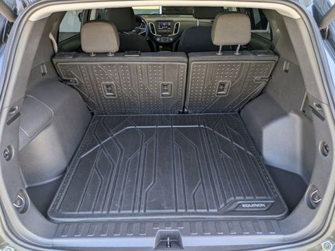 Used 2021 Chevrolet Equinox LT image 18