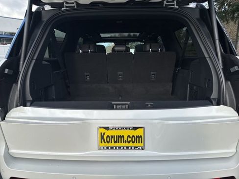 New 2026 Lincoln Navigator L Reserve w/ Jet Appearance Package image 6