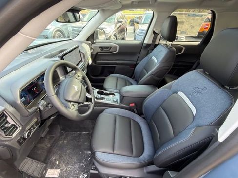 New 2025 Ford Bronco Sport Outer Banks w/ Outer Banks Tech Package+ image 4