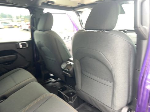 New 2026 Jeep Gladiator Sport image 32