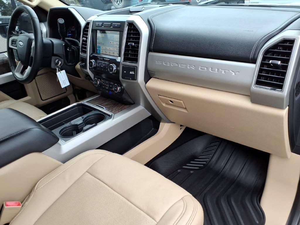 Used 2019 Ford F350 Lariat w/ Chrome Package RWD image 11