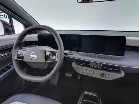 Used 2026 Nissan Leaf SV+ FWD image 23