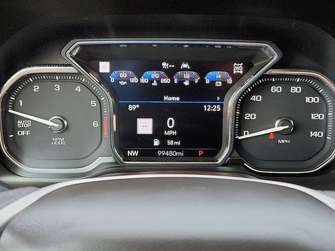 Used 2021 GMC Yukon XL Denali w/ Denali Premium Package AWD/4WD image 10