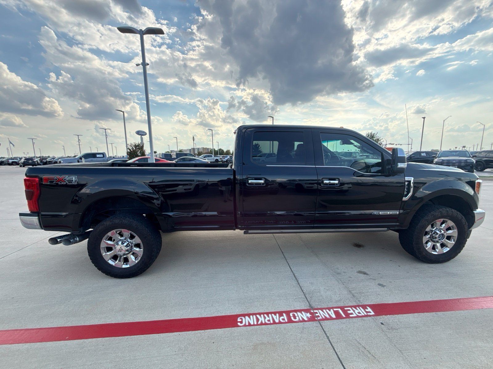 Used 2018 Ford F350 King Ranch w/ King Ranch Ultimate Package AWD/4WD image 15