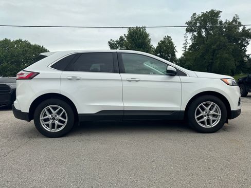 Used 2024 Ford Edge SEL w/ Convenience Package AWD/4WD image 4
