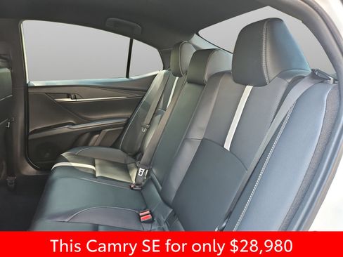 Used 2025 Toyota Camry SE FWD image 42