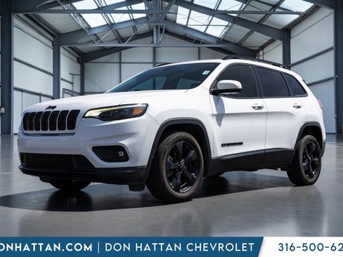 Used 2019 Jeep Cherokee Latitude Plus FWD image 1