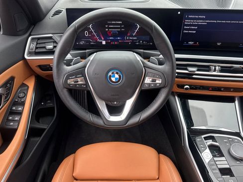 Used 2023 BMW 330e w/ Premium Package image 27