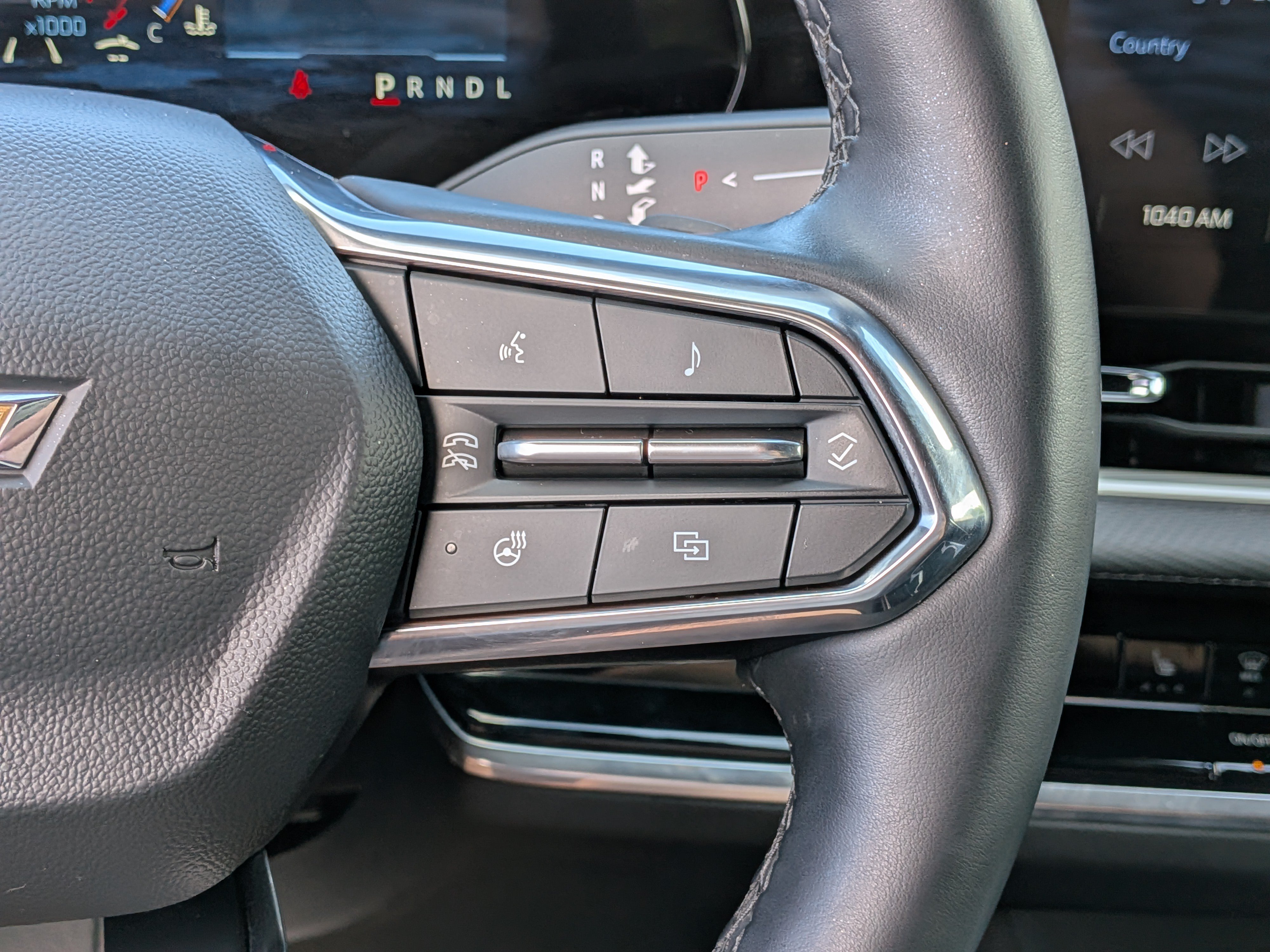 Used 2025 Chevrolet Equinox LT FWD image 24